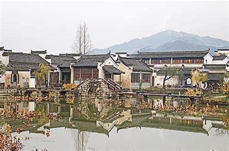 The Ancient Hui Culture Village - A Glimpse into History and Architecture!